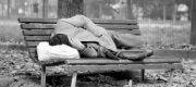 Il vecchio pazzo e il giovane barbone, storie extra-ordinarie