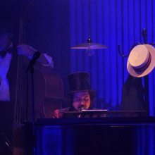vinicio-capossela-piano-12-08.jpg