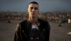 Intervista a Marracash: "Fin qui tutto bene" un'Italia in caduta libera