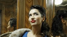 Intervista a Nina Zilli: "Sempre Lontano" è la musica della mia vita Intervista a Nina Zilli: "Sempre Lontano" è la musica della mia vita