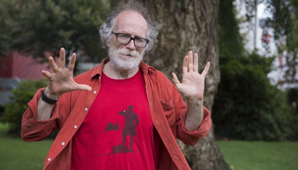 L'intervista di Patrizio Longo ad Enrico Ghezzi regista ed autore di Blob su Rai Tre.