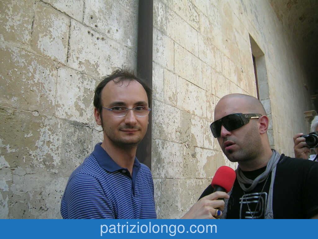 Intervista di Patrizio Longo a Giuliano Sangiorgi dei Negramaro per raccontare di Mentre Tutto Scorre a Melpignano per la Notte della Taranta