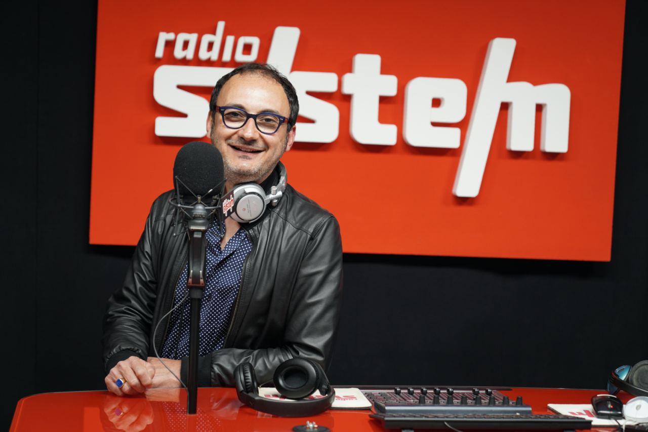 Patrizio Longo nello studio di Radio System